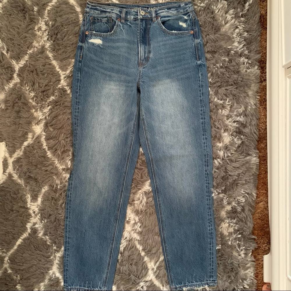 American Eagle Mom Jean